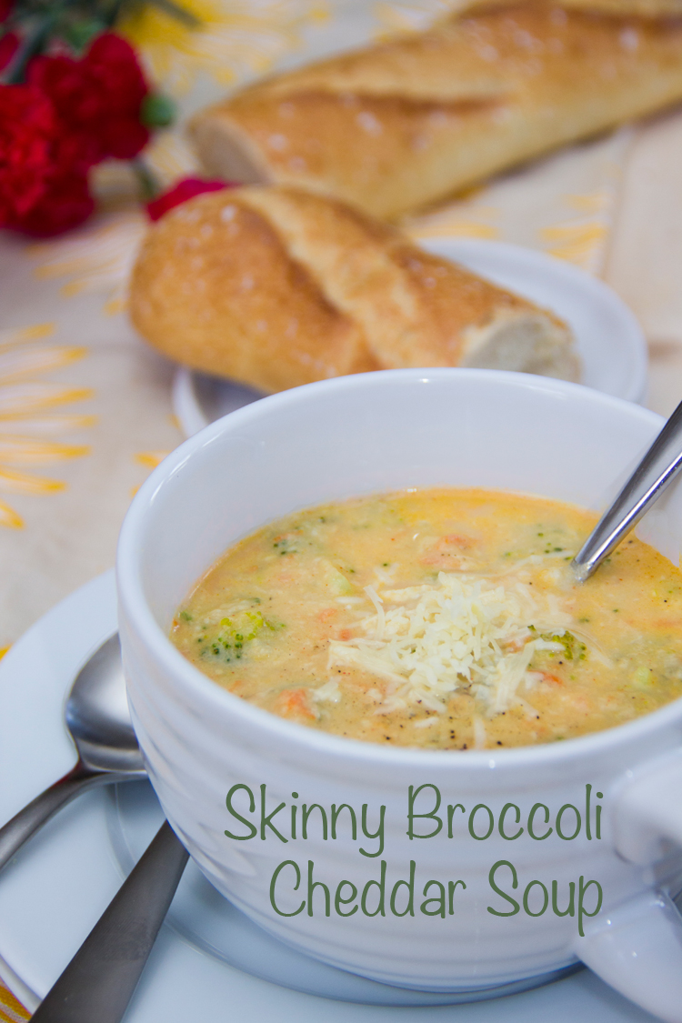 Skinny-Broccoli-Cheddar-Soup-(Healthy)