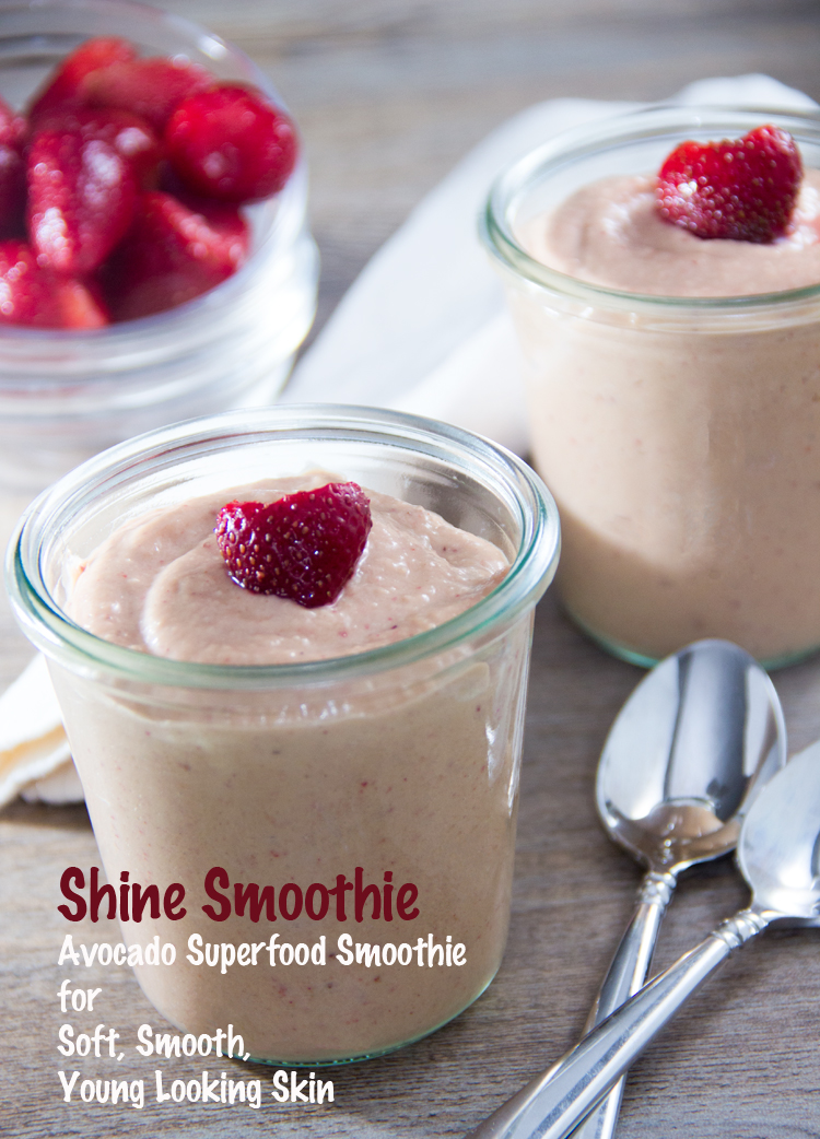 Shine-Smoothie-(Avocado-Superfood-Smoothie-for-Young-Looking,-Soft,-Smooth-Skin)