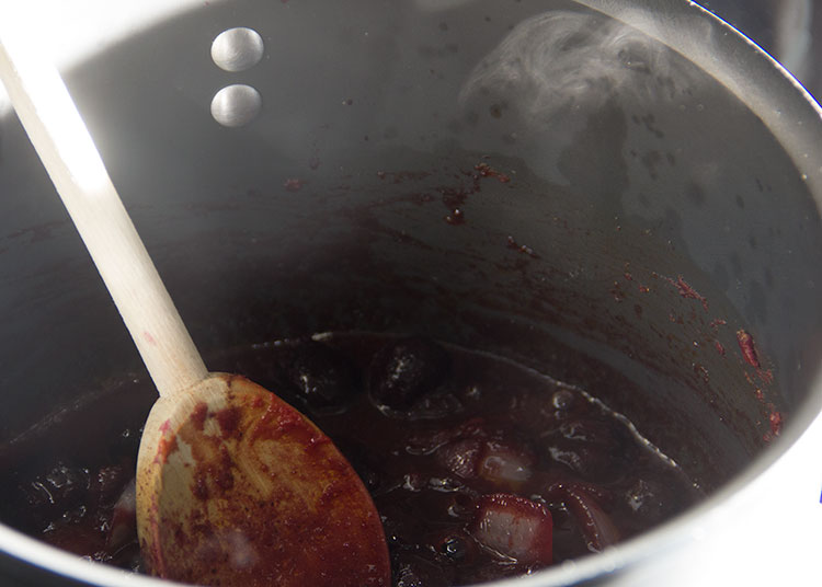 cooking-cherry-barbecue-sauce
