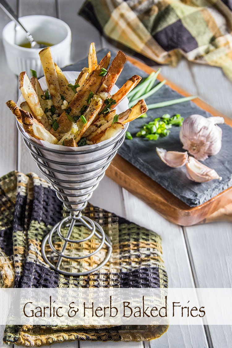 Healthy-Garlic-Herb-Baked-Fries