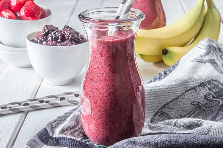 Detox Smoothie - Triple Berry Chia - Jen Elizabeth's Journals