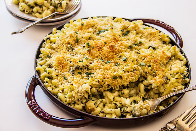 Spinach-Artichoke-Mac-and-Cheese