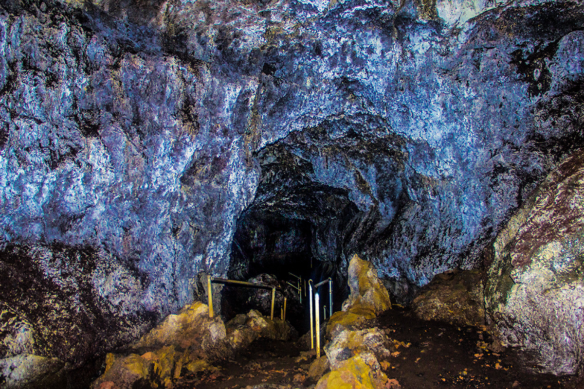 Hana-Lava-Tubes-Road-to-Hana