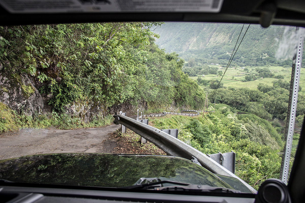 The-Road-to-Waipio-Valley