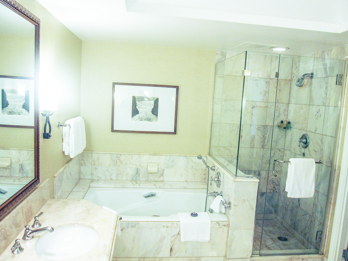 the-bathroom-at-the-four-seasons-maui