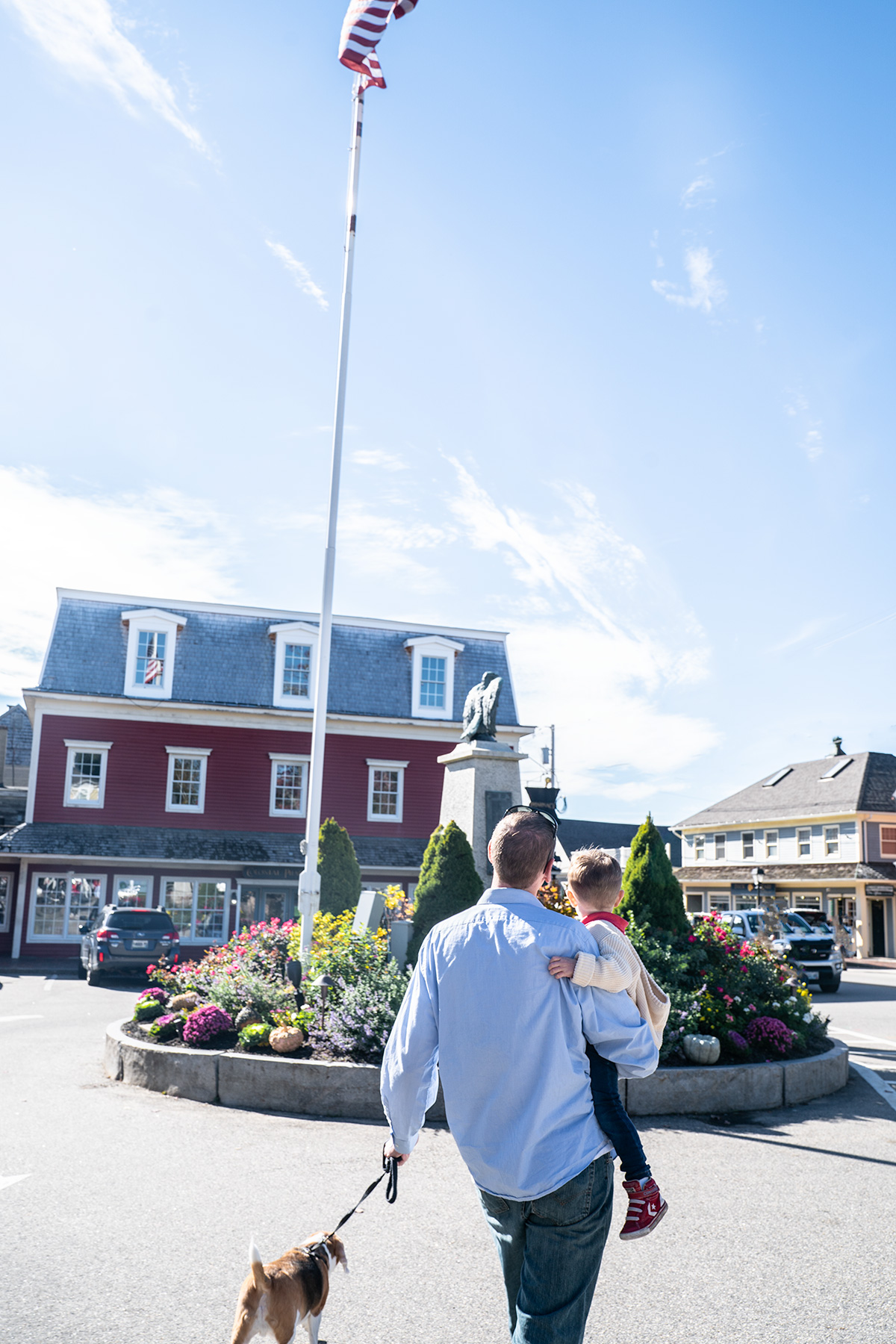 Wandering-Downtown-Kennebunkport-Maine