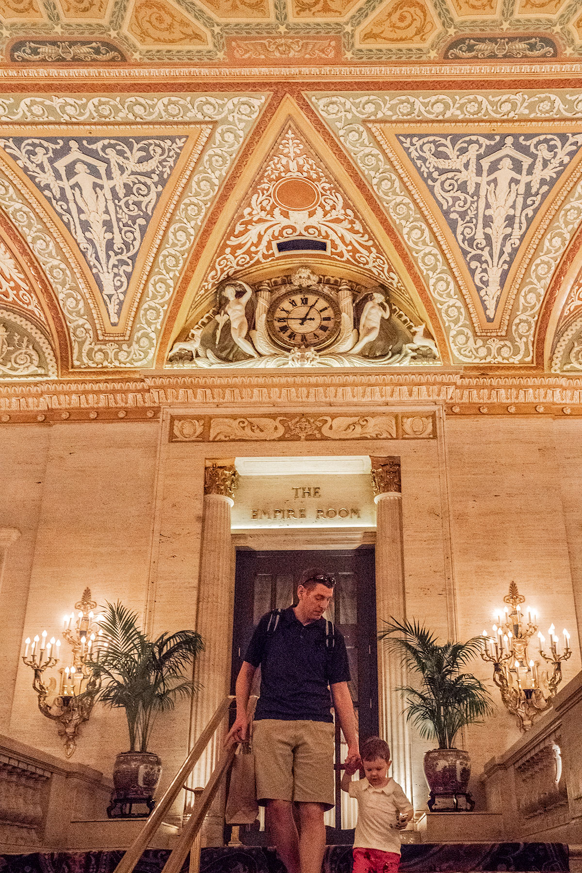 Exploring-Palmer-House-Lobby-Chicago