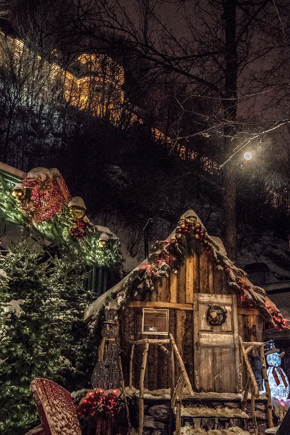 Christmas-in-Quartier-Petit-Champlain-Quebec-City