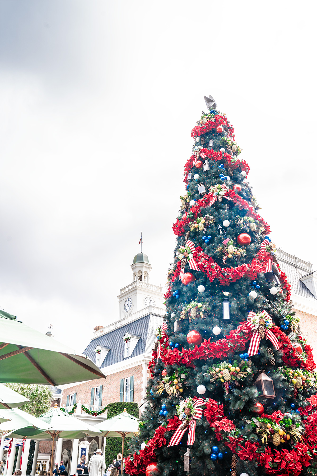 The-American-Adventure-Epcot-at-Christmas