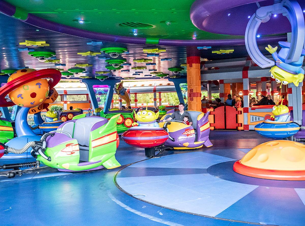 Alien-Swirling-Saucers-Toy-Story-Land