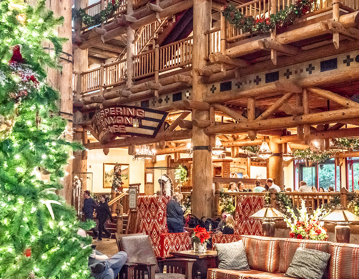 Whispering-Canyon-Cafe-Wilderness-Lodge