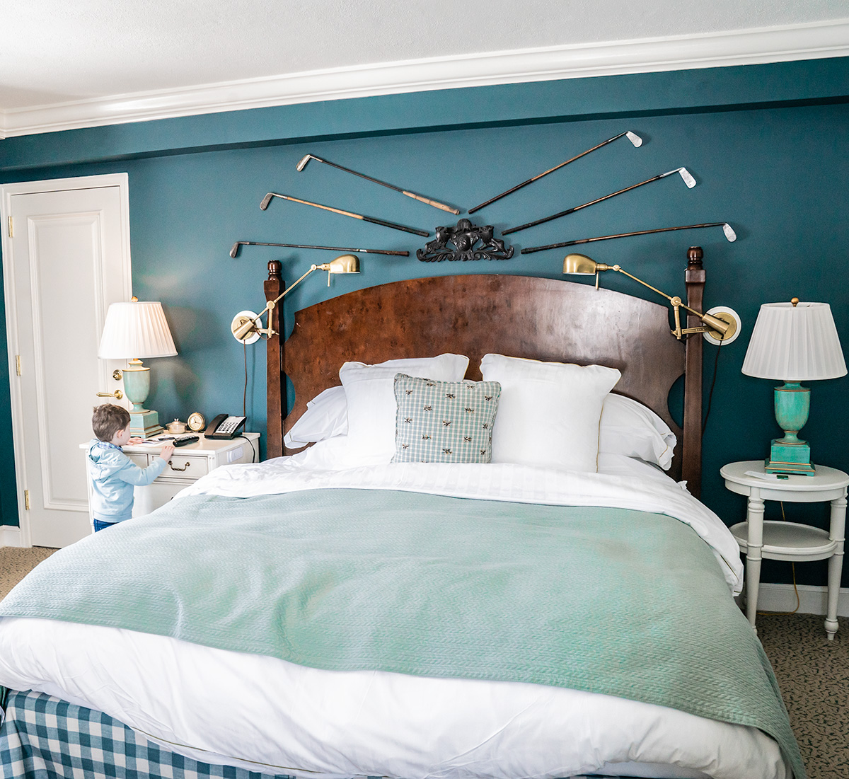 Bedroom-at-The-Woodstock-Inn-and-Resort