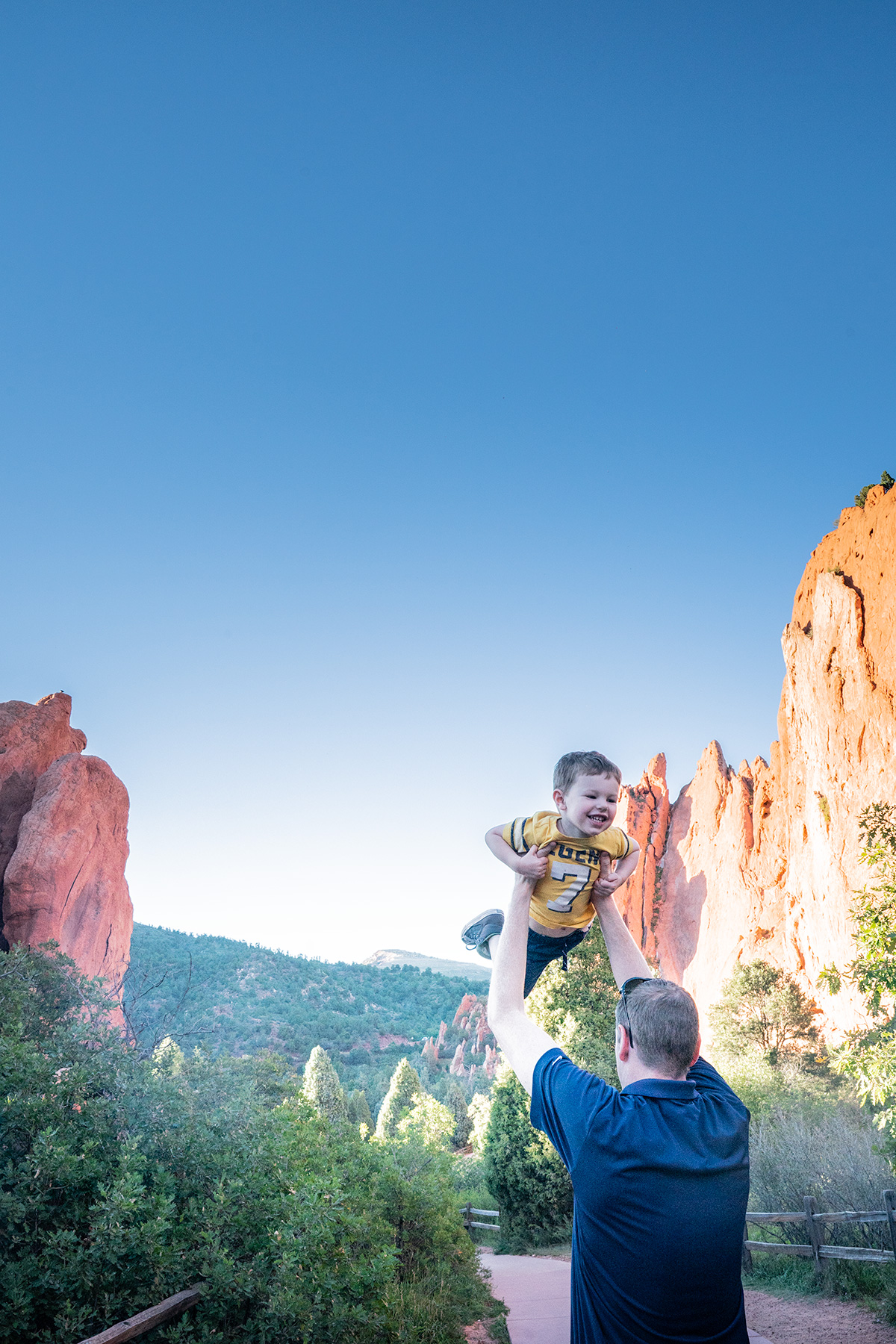 Garden-of-the-Gods-in-Colorado-Walkways