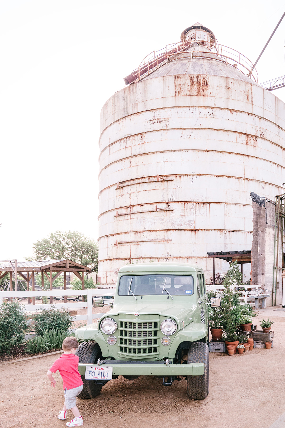 Magnolia-Silos-Texas-Waco